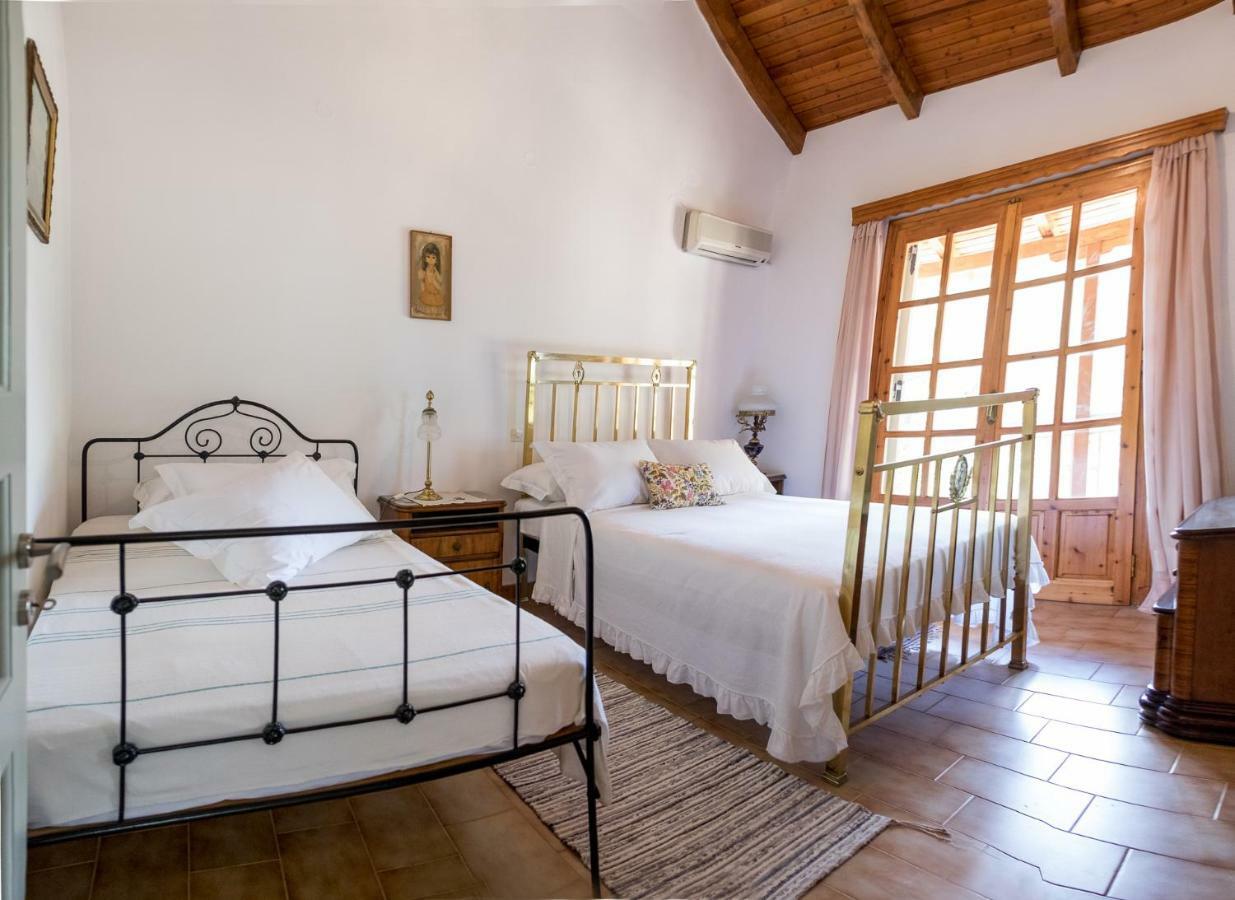 Villa Artjeta Kastrosykia Exteriör bild